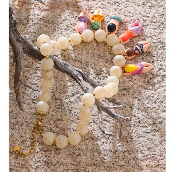 Cute Bikini Beach Girls Necklace - Picture 6 of 7